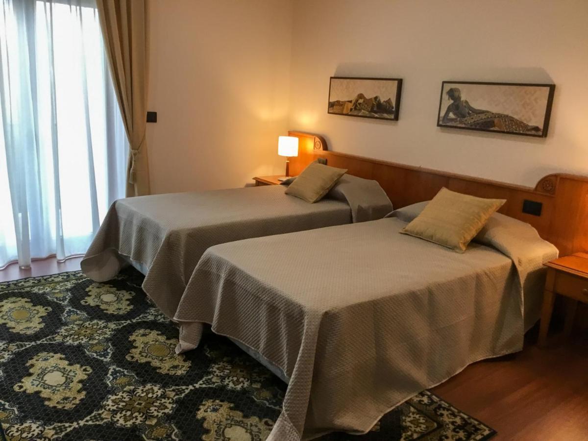 Erania Hotel Sala Consilina Buitenkant foto