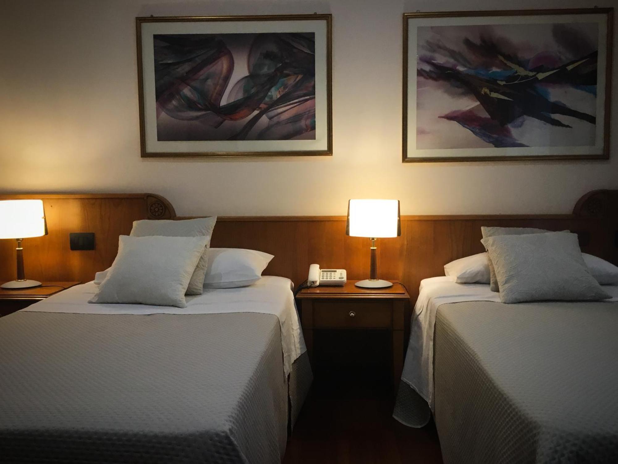 Erania Hotel Sala Consilina Buitenkant foto